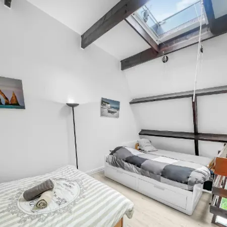 Appartement With Pool Near Center