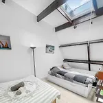 아파트 With Pool Near Center