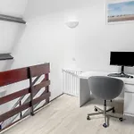 With Pool Near Center 아파트