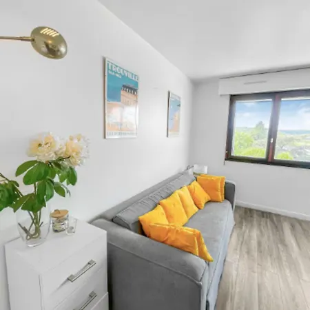 With Pool Near Center Trouville-sur-Mer