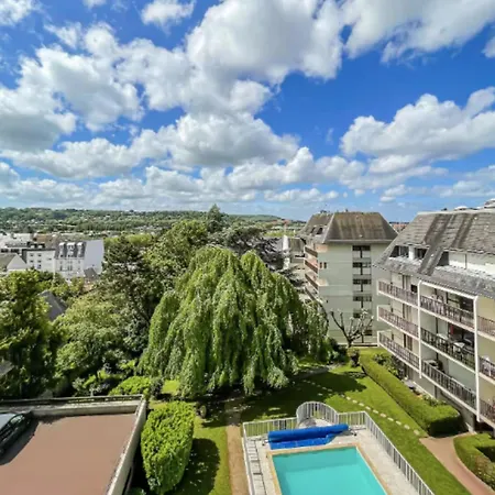 With Pool Near Center Apartment *