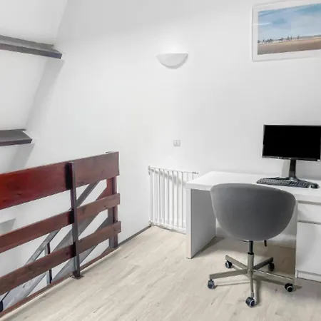 With Pool Near Center Apartment