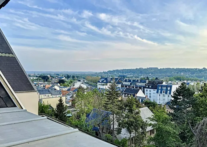 Appartement With Pool Near Center *